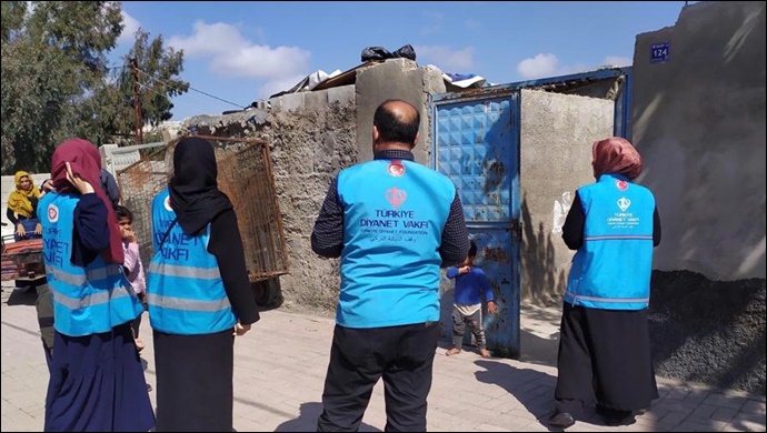 Akçakale’de Ramazan Kolisi Dağıtıldı
