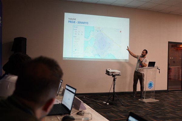 Akıllı şehir yazılım yarışması ‘Veri Maraton’unda 5 ekip mücadele etti