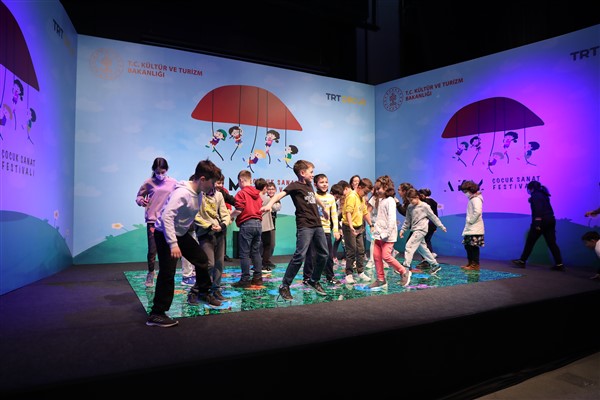 AKM Çocuk Sanat Festivali üçüncü gününde