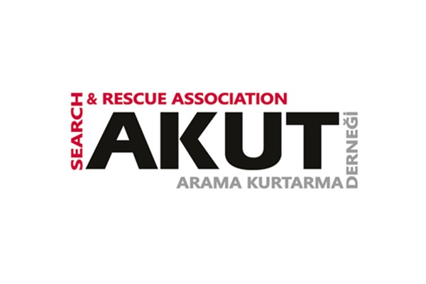 AKUT ekibi, Giresun’da selde mahsur kalan vatandaşları güvenli bölgeye tahliye etti