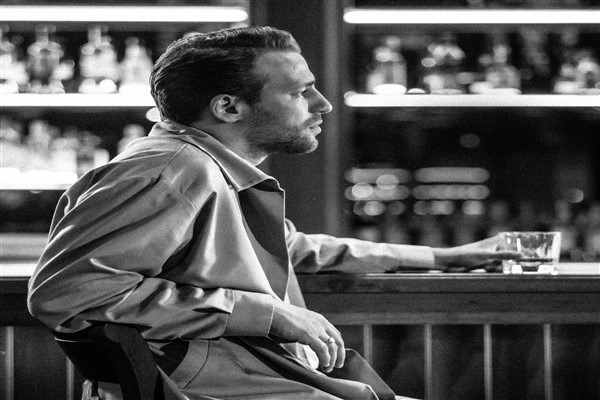 Anıl Durmuş’un yeni şarkısı yayında: “Alavere Dalavere”