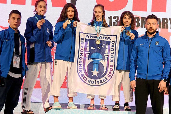 Ankara Büyükşehir Spor Kulüpleri başarıdan başarıya koşuyor