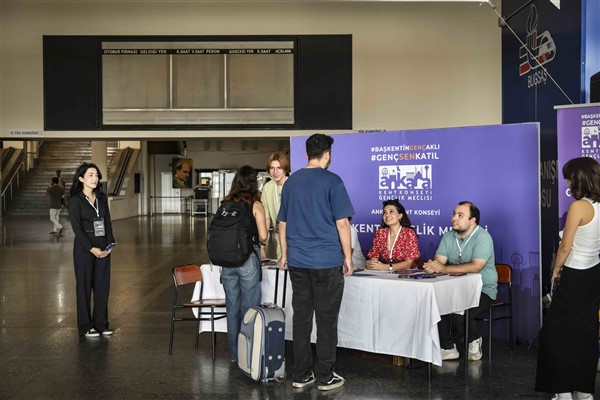 Ankara'ya gelen öğrenciler için Dayanışma Masası kuruldu