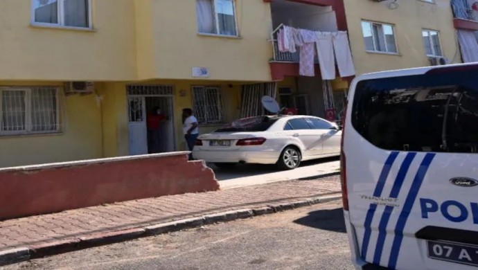 Antalya’da bir kadın öldürülmek istendi