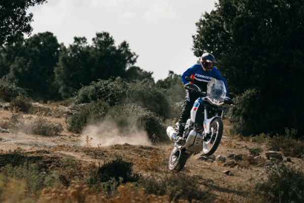 Aprilia 660 ailesinin arazi motosikleti Tuareg Türkiye yollarına çıkıyor