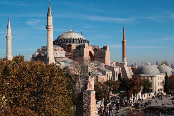Ayasofya yabancı turistlere ücretli olacak
