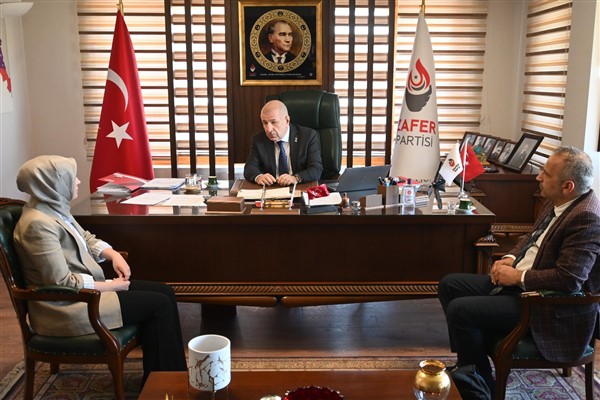 Ayşe Ateş, Özdağ'ı ziyaret etti