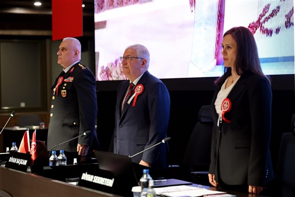 Bakan Güler, OYAK'ın 64’üncü genel kurulunda divan başkanlığı yaptı