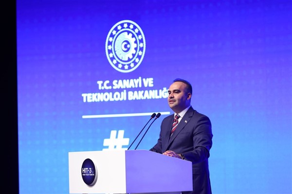  Bakan Kacır, HIT-30 Yüksek Teknoloji Yatırım Programı’nın tanıtım toplantısına katıldı