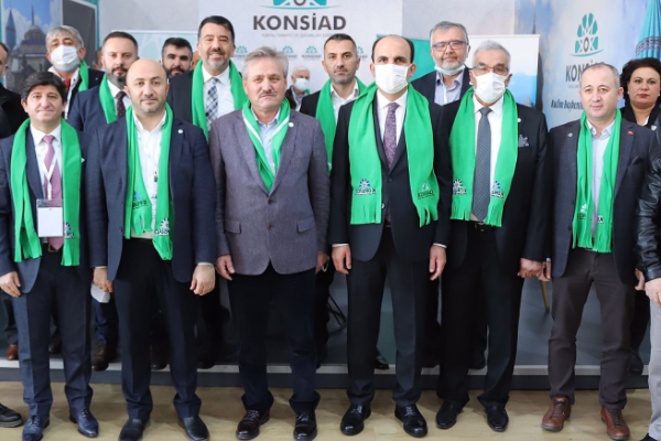 Bakan Kurum ve Başkan Altay İstanbul’daki Konyalılarla buluştu