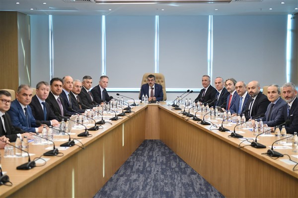 Bakan Tekin, İstanbul’da Sultangazi İlçe Eğitim Değerlendirme Toplantısı'na katıldı