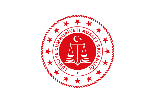 Bakan Tunç, Adana’da şehit aileleri ve gazilerle bir araya geldi