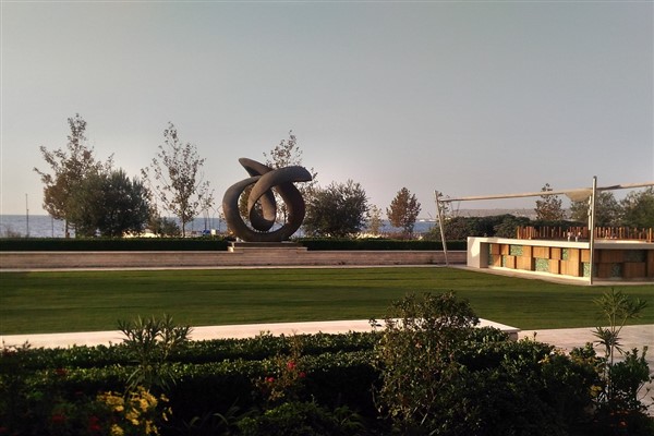 Bakan Yumaklı, Azerbaycan Şehitliği ve Türk Şehitliği’ni ziyaret etti