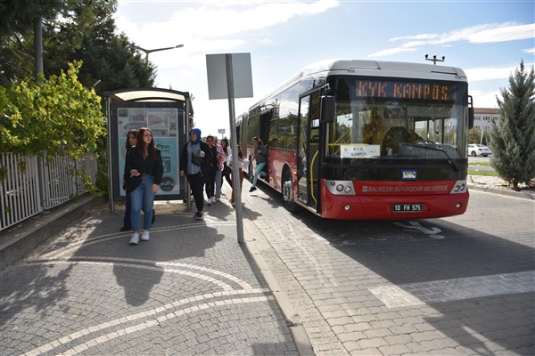 Balıkesir KYK-Kampüs Hattı'nda müzik ziyafeti