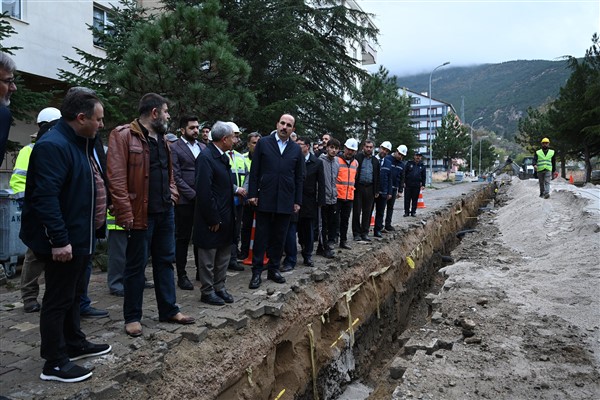 Başkan Altay: “Akşehir’in altyapısını 200 milyon liralık imalatla yeniliyoruz”