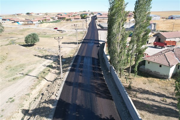 Başkan Altay: “Kulu ilçe merkezinde 5 bin 270 ton sıcak asfalt serimi gerçekleştirdik”