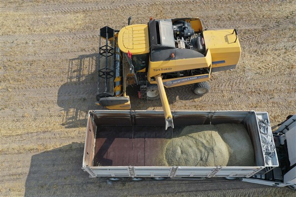 Başkan Altay: “Kurak arazilerde aspir üretiminin yaygınlaşması için çalışıyoruz