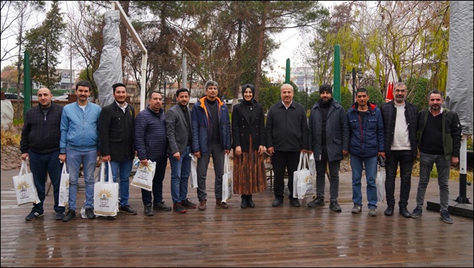 Başkan Ayşe Çakmak gazetecilerle kahvaltıda bir araya geldi