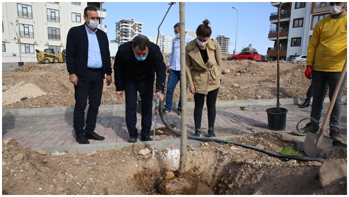 Başkan Baydilli,yapımı süren parkları inceledi