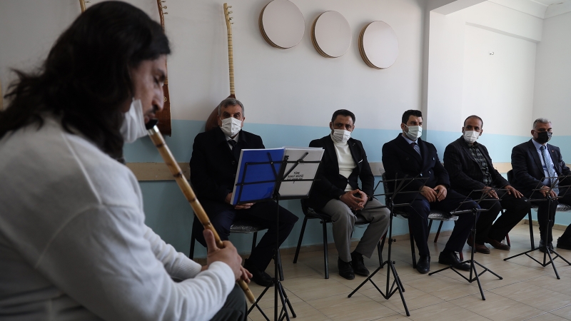 Başkan Beyazgül, Esnaf Ve Vatandaş Ziyaretlerini Sürdürüyor