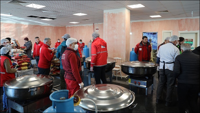 Başkan Beyazgül Komşu İl Adıyaman’ı Yalnız Bırakmadı-(VİDEO)