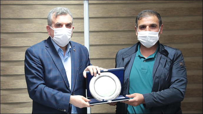 Başkan Beyazgül'den Şanlıurfaspor Yönetimine Ziyaret-(Video)