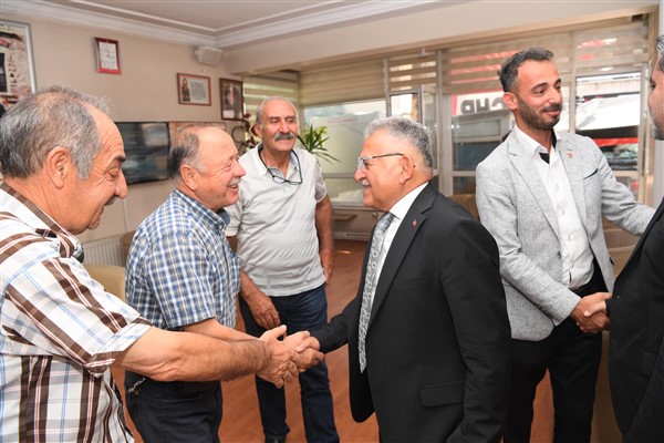 Başkan Büyükkılıç, CHP ve İYİ Parti'yi ziyaret etti