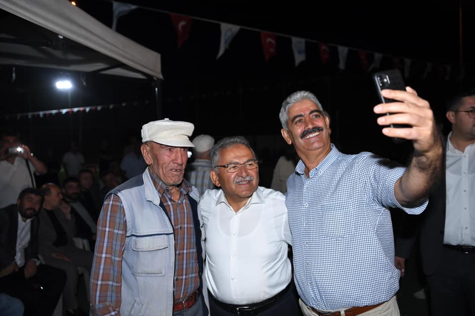 Başkan Büyükkılıç, Felahiye’de 17'nci Sıtmapınar Şenliği’ne katıldı