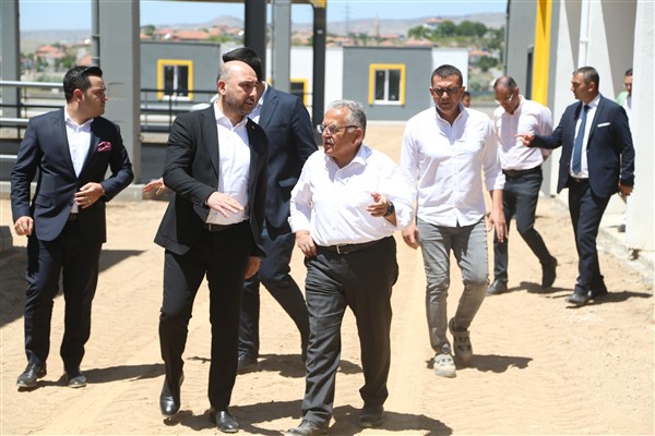 Başkan Büyükkılıç,  hayvan pazar yeri projesini inceledi