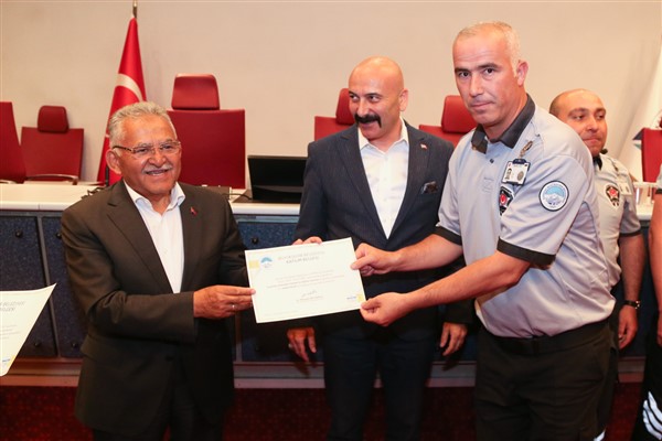 Başkan Büyükkılıç: “Herkesin güvendiği insan olacağız”