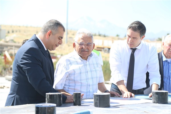 Başkan Büyükkılıç, KASKİ’nin Şehir Hastanesi bölgesindeki yatırımını inceledi