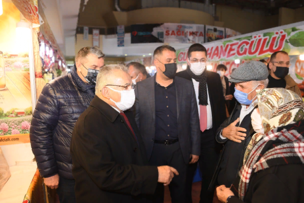 Başkan Büyükkılıç'tan Yöresel Ürünler Fuar'ına ziyaret