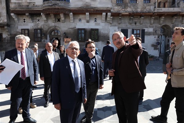 Başkan Büyükkılıç, Vali Çiçek ve  AK Partili Özhaseki'den 