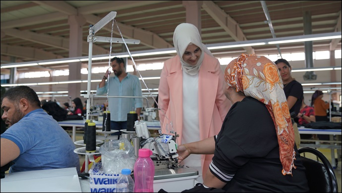 Başkan Çakmak tekstil fabrikası çalışanlarını ziyaret etti-(VİDEO)