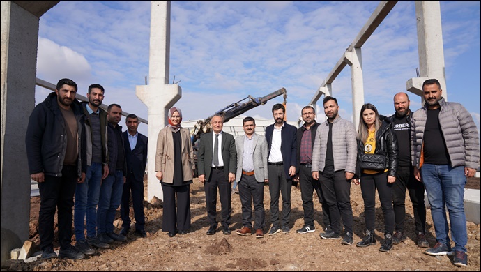 Başkan Çakmak temeli atılan fabrikalarda incelemelerde bulundu