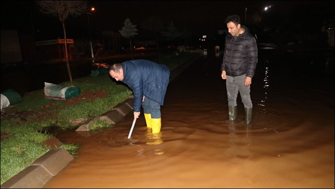 Başkan Ekinci, Gece Saatlerinde Çalışmaları İnceledi 