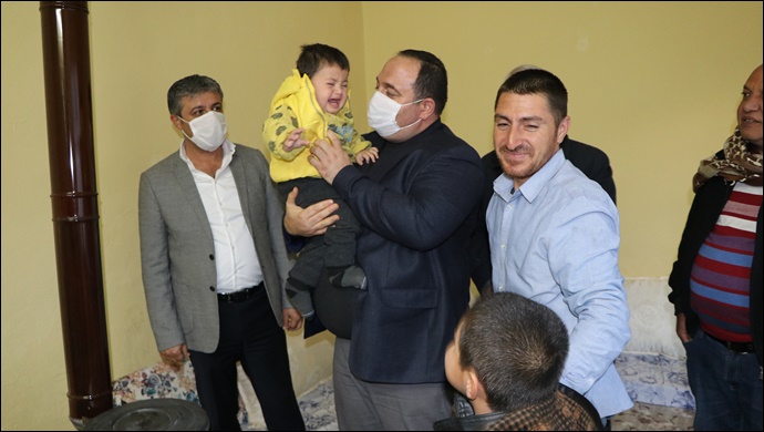 Başkan Ekinci Öksüzlerin Yüreğine Dokundu