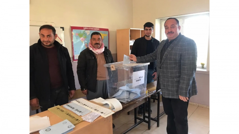 Başkan Ekinci oyunu kullandı