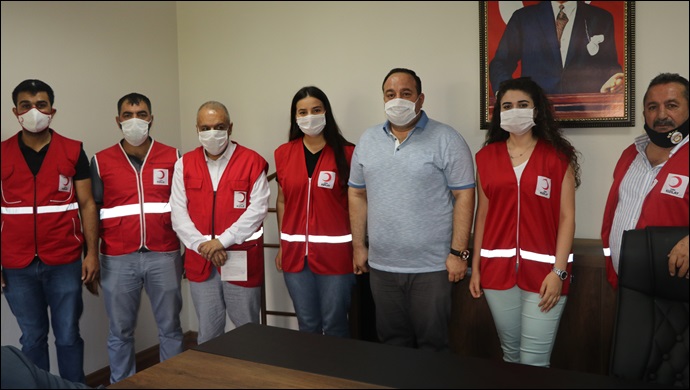 Başkan Ekinciden Türk  Kızılay'a kurban Bağış