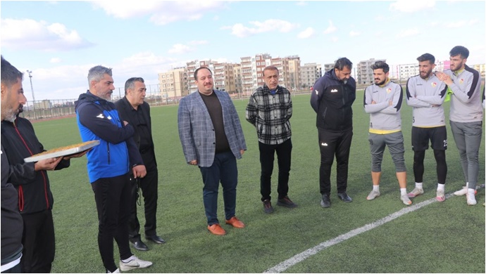Başkan Ekinci'den Viranşehir Belediyespor'a Moral Ziyareti