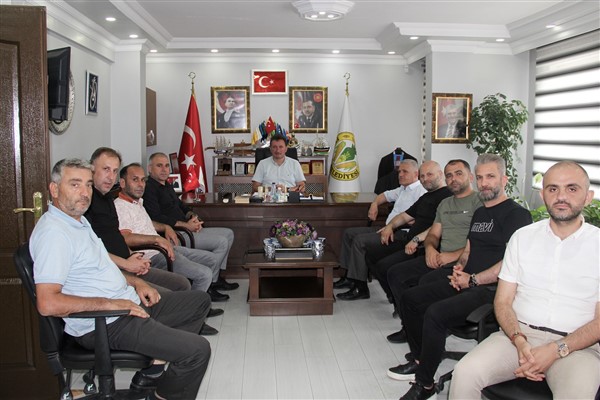 Başkan Gündoğdu, esnaf odası başkanı ve yönetimini misafir etti