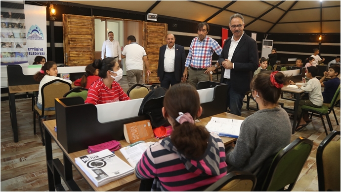 Başkan Kuş, Öğrencileri Yalnız Bırakmıyor-(VİDEO)