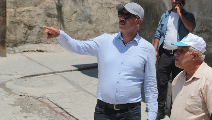 Başkan Kuş sahadan bir an olsun ayrılmıyor