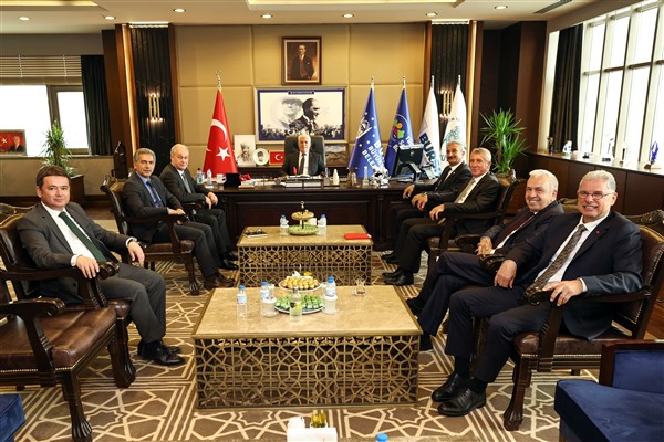 Başkan Özdemir'den Bursa protokolüne ziyaret