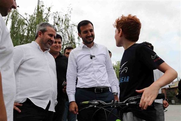 Başkan Özdemir: “Esenyurt’ta hala AK Parti’nin hizmetleri konuşuluyor”