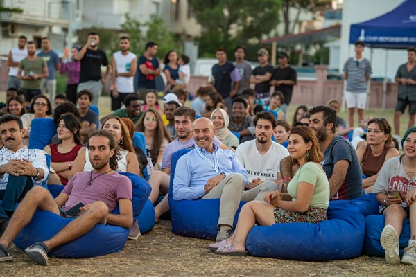 Başkan Soyer: “Gençler bu memleketi değiştirme potansiyeline sahip”