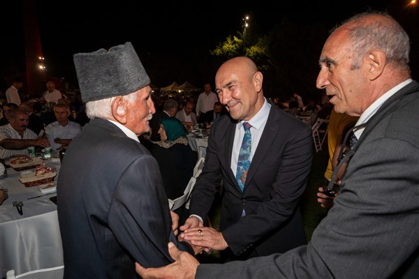 Başkan Soyer şehit yakınları ve gazilerle buluştu