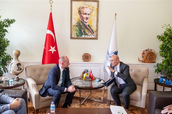Başkan Soyer, Ukrayna’nın İstanbul Başkonsolosu Nedilskyi’i ağırladı