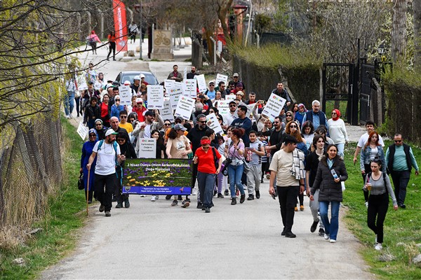 Başkentliler ve Ankara Kent Konseyi otizmli bireyler için yürüdü