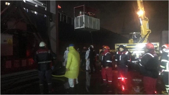 Batma tehlikesi olan geminin mürettebatı tahliye edildi